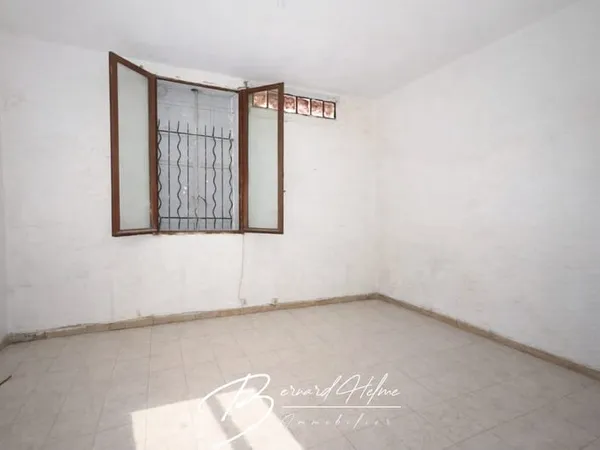 LOCAL COMMERCIAL / TYPE 2 - RDC - 34,51M2 - MARSEILLE 13001