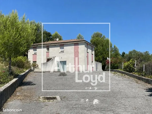 Bureau 291 m²