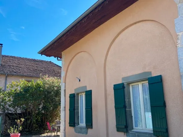 Vente de particulier à particulier — Maison 5 pièces avec jardin à Brison-Saint-Innocent