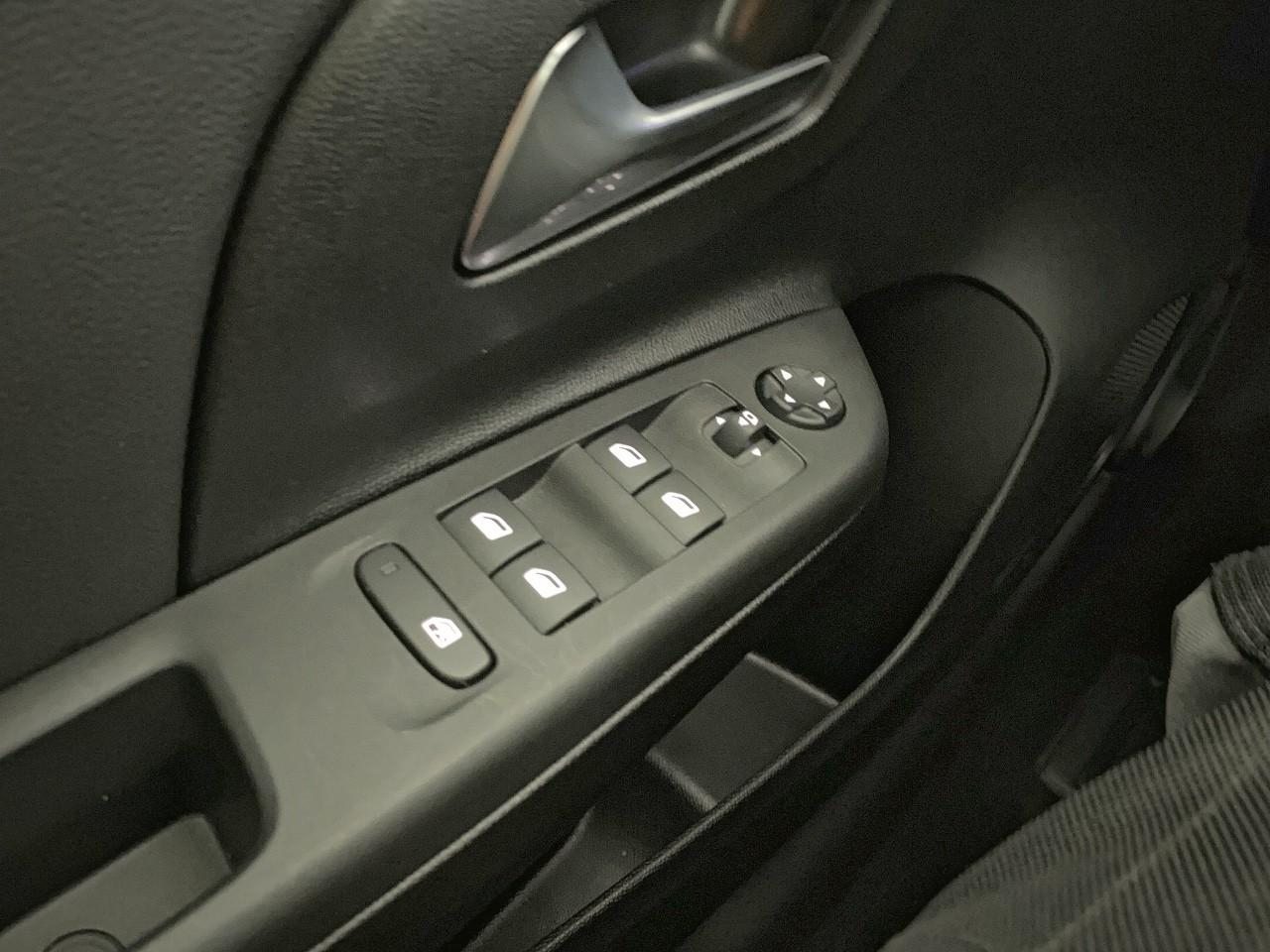 Opel Corsa 1.2 turbo hybrid 145 ch autom gs — photo 20