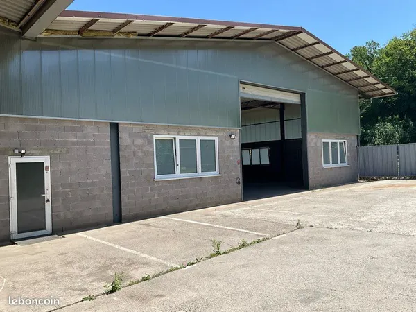 Loue local 500m2 , accès poids lourd , à 15 minutes de sarreguemines