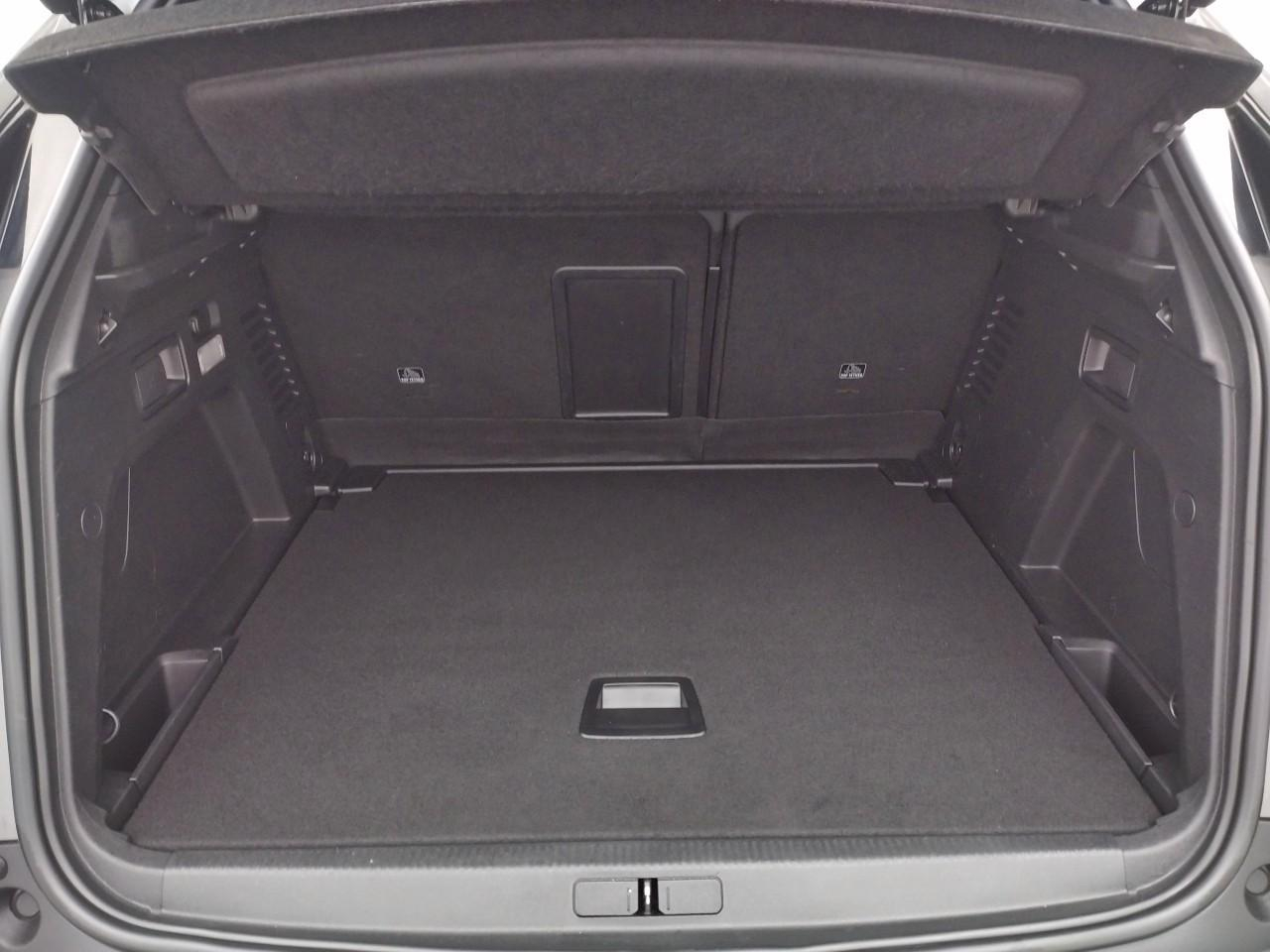 Peugeot 3008 puretech 130ch s&s eat8 gt — photo 14