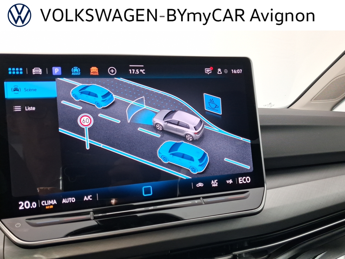 Volkswagen Golf 1.5 eHybrid 204 DSG6 — photo 30
