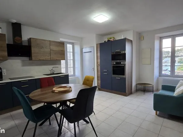 Appartement meublé - 42 m² - Mouchamps - 1er étage