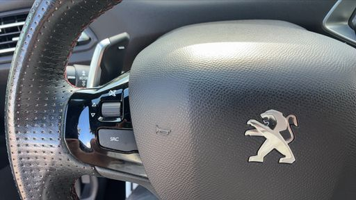 Peugeot 308 1.5 BlueHDi 130 EAT8 - GT Line – 2020 – 93615 km – Diesel – Boîte Automatique — photo 19