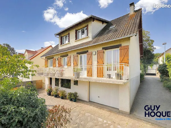 Maison 8 pièces 180 m²