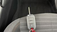 Peugeot 208 1.2 PureTech 100ch S&S Active — photo 16