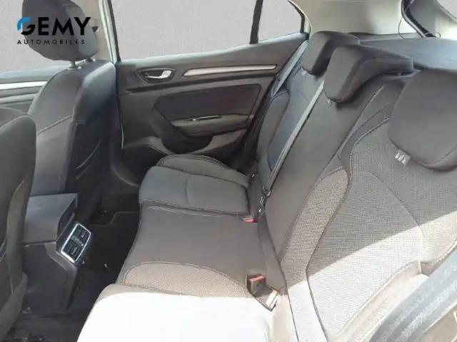 Renault Megane iv berline blue dci 115 edc — photo 10