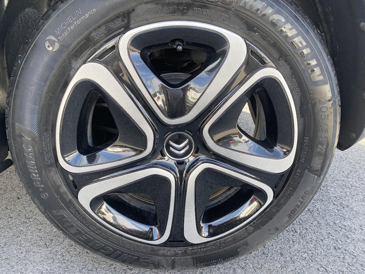 Citroën C3 1.2 puretech 83ch s&s shine — photo 11