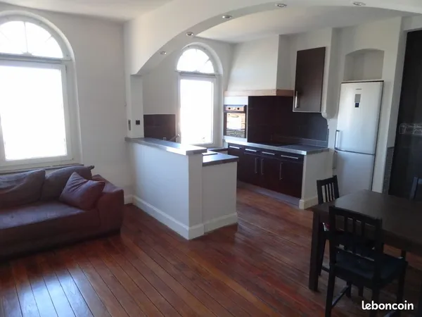 Appartement · 2 pièces · 60m² · Étage 3/3