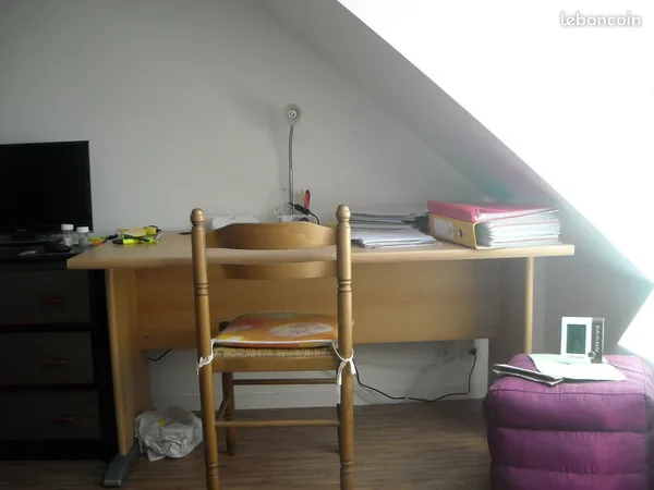 Confortable et lumineux studio meublé tout près du Campus Mazier, de l'IUT et de I'IFPS