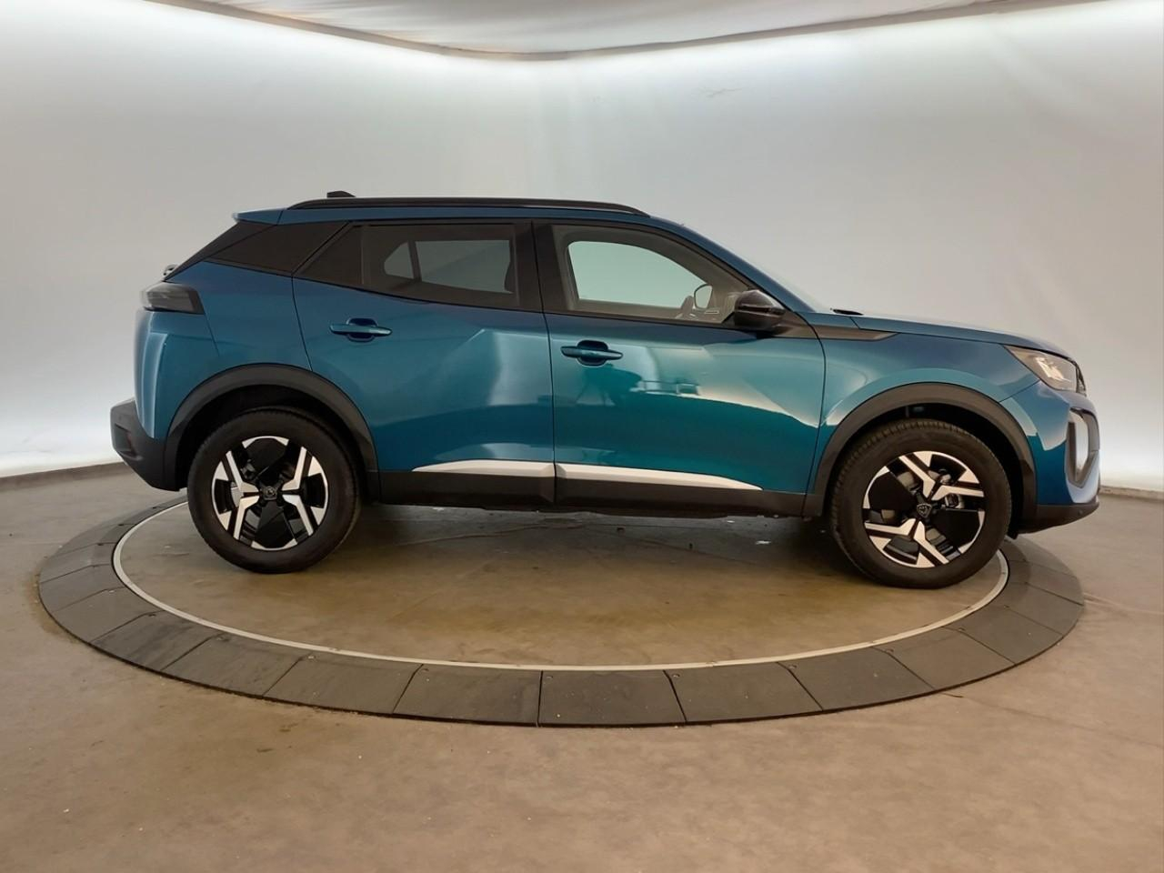 Peugeot 2008 hybrid 145 ch e-dcs6 allure — photo 4