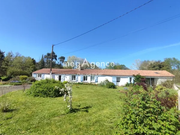 Longère 7 Pièces, 197 m2, 4 chambres, terrain 8000 m2