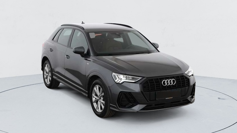Audi Q3 — photo 12