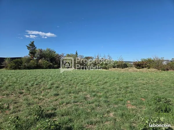Terrain 1 465 m² Montelimar