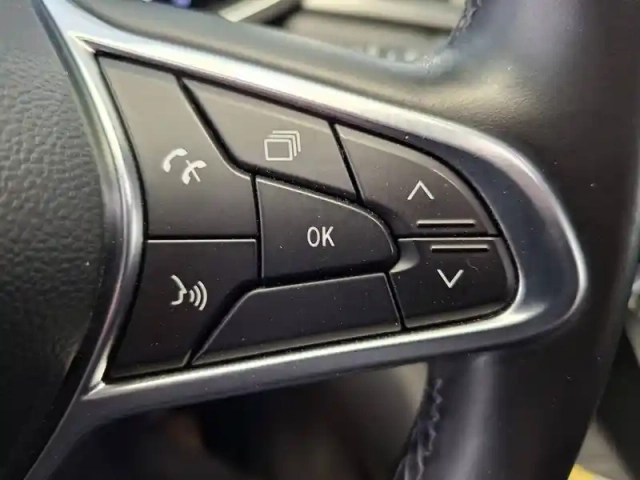 Renault Captur e-tech plug-in 160 - 21 — photo 36
