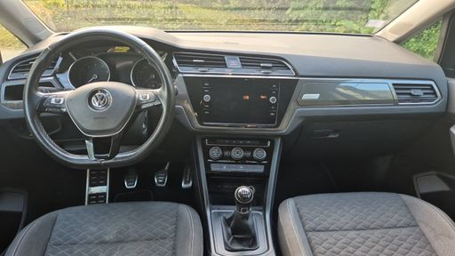 Volkswagen Touran 1.0 TSI 115 - Connect – 2019 – 91222 km – Essence – Boîte Manuelle — photo 24