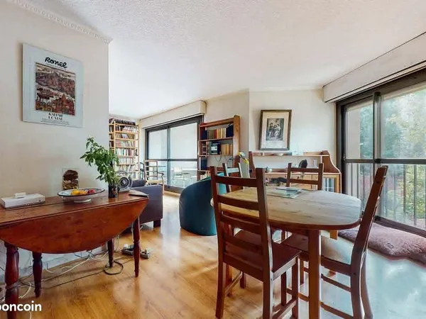 Grigny - Grand F6 107 m² - 4 chambres - Idéal famille ou investisseur- Balcon - Vue forêt & lacs san