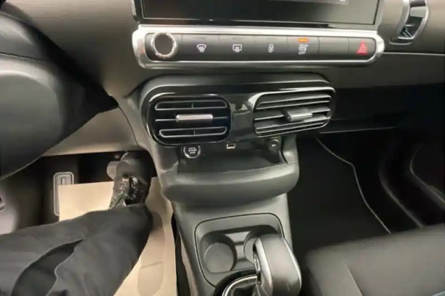 Citroën C4 cactus puretech 110 s&amp;s eat6 — photo 106