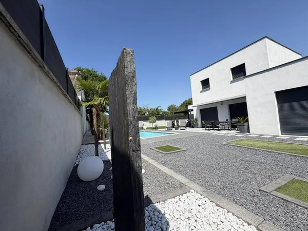 Villa 6 pièces 150 m²