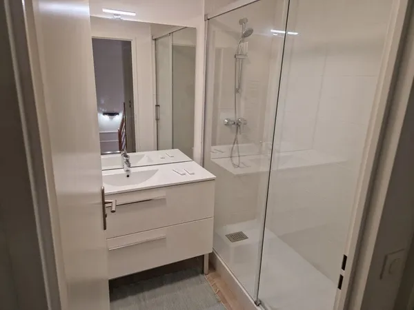 Colocation dans une maison neuve à Thiais