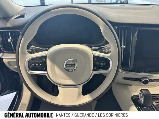 Volvo V60 t6 awd hybride rechargeable 253 ch + 145 ch geartronic 8 — photo 13