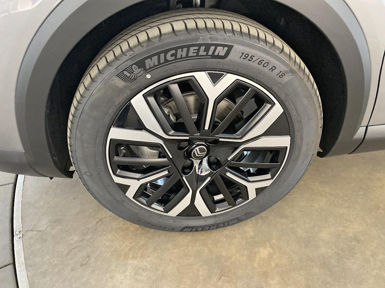 Citroën C4 hybride 145 ch e-dcs6 max — photo 11