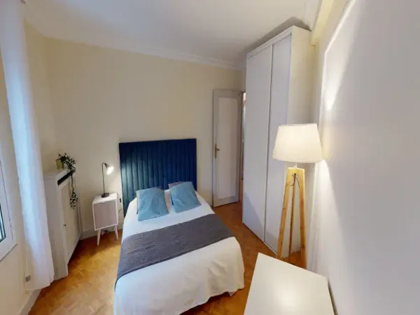 Loue chambre en colocation