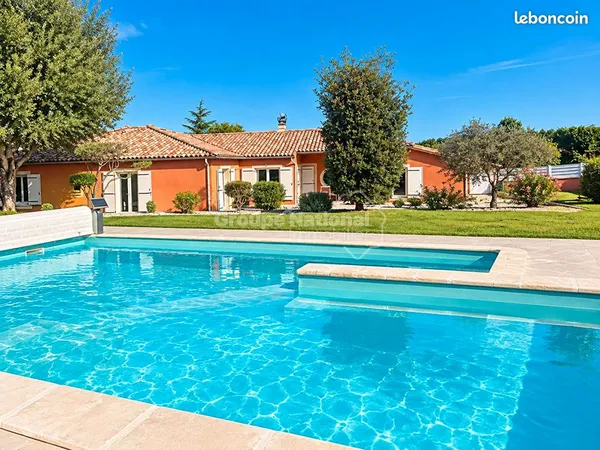 Maison 8 pièces 202 m²