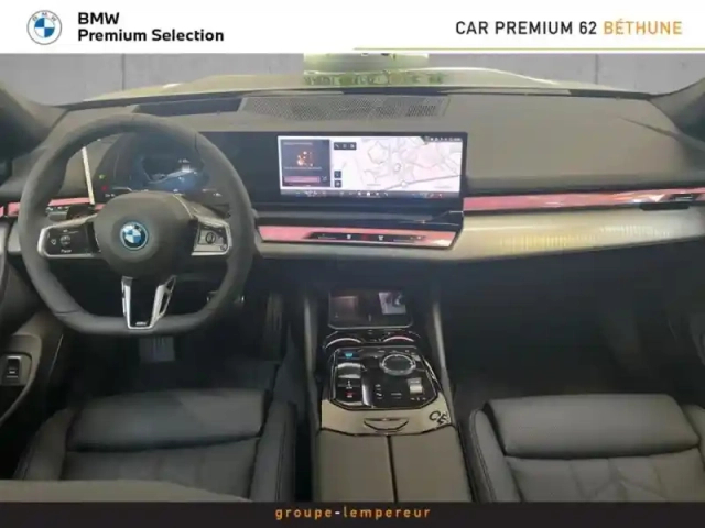 Bmw Serie 5 série 5 touring i5 394ch m sport xdrive40 — photo 3