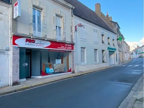 À LOUER - LOCAL COMMERCIAL DE 67 m²