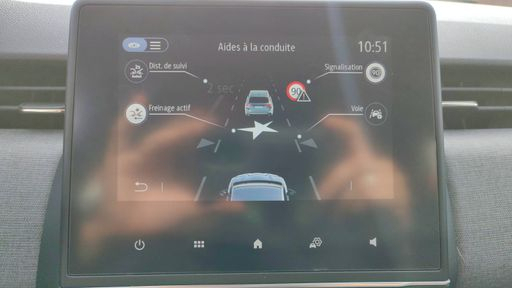 Renault Clio 1.6 E-Tech 140 Hybride BVA6 - Evolution – 2024 – 27580 km – Hybride essence – Boîte Automatique — photo 12
