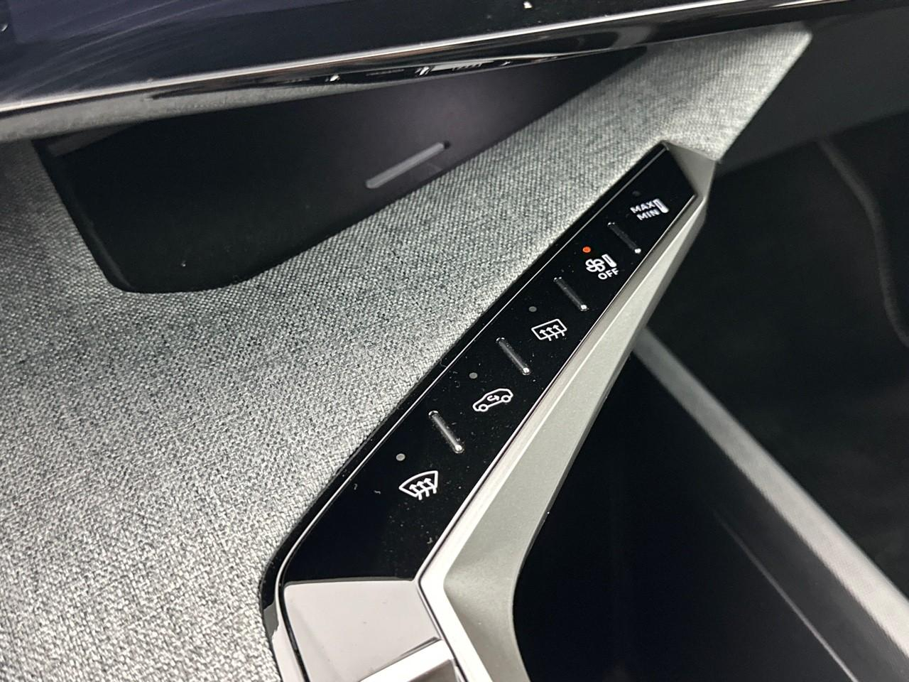 Peugeot 3008 hybrid 145 e-dcs6 allure — photo 28