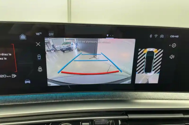 Peugeot 3008 hybrid 136 e-dcs6 — photo 23