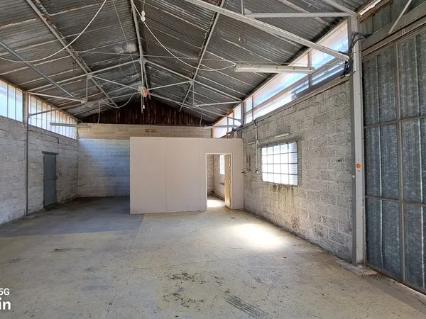 Entrepôt 108 m² Poitiers