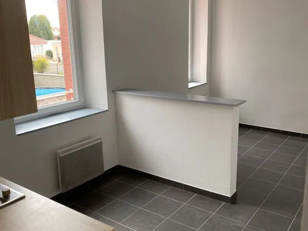 Loue appartement à NAVENNE