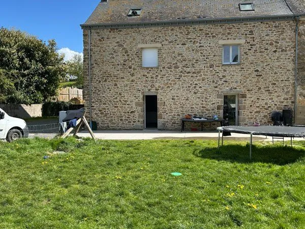 Maison Mitoyenne