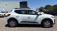 Dacia Sandero 1.0 TCe 90ch Stepway Expression — photo 4