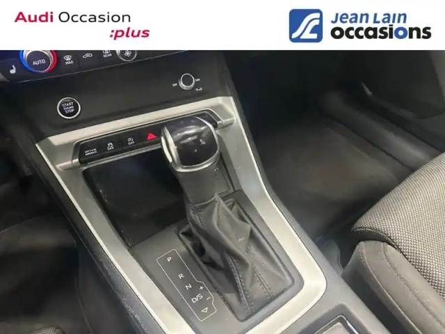 Audi Q3 35 tfsi 150 ch s tronic 7 — photo 13