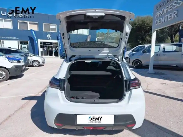 Peugeot 208 e- 50 kwh 136 ch — photo 6