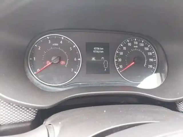 Dacia Sandero eco-g 100 — photo 5