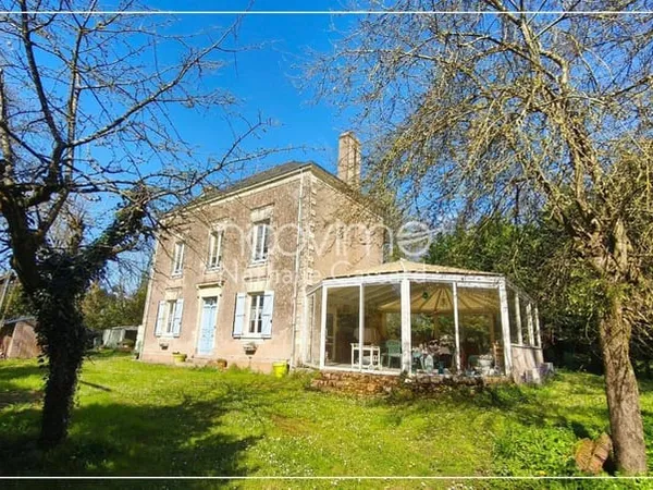 Maison 6 pièces 239 m²