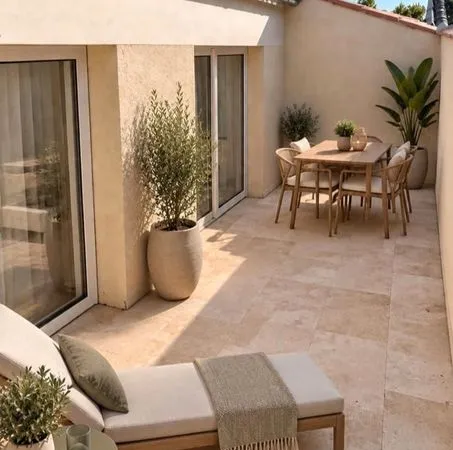 Maison de ville rénovée - 2 chambres possibilité 3 - terrasse