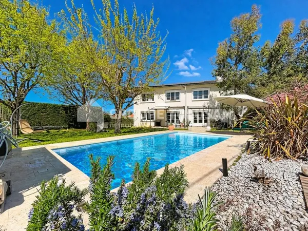 Maison 7 pièces 152 m²