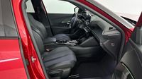 Peugeot 2008 1.2 PureTech 130ch S&S GT EAT8 — photo 15