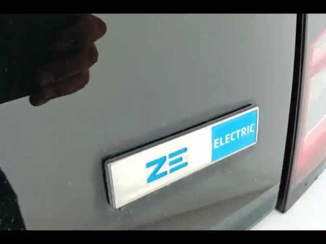 Renault Twingo e-tech electric authentic r80 achat intégral — photo 8