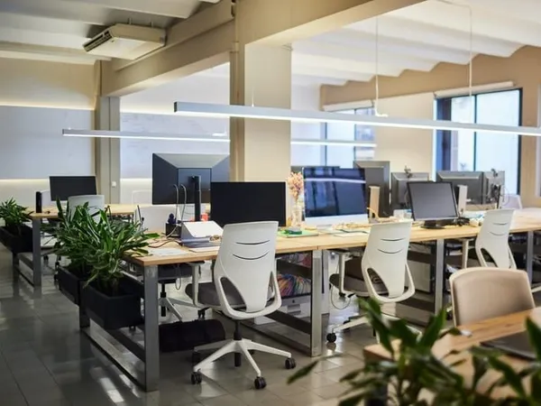 Bureau et espace de travail Location Labège  327m² 4224€