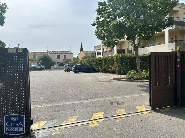 Stationnement Location Salon-de-Provence   52€