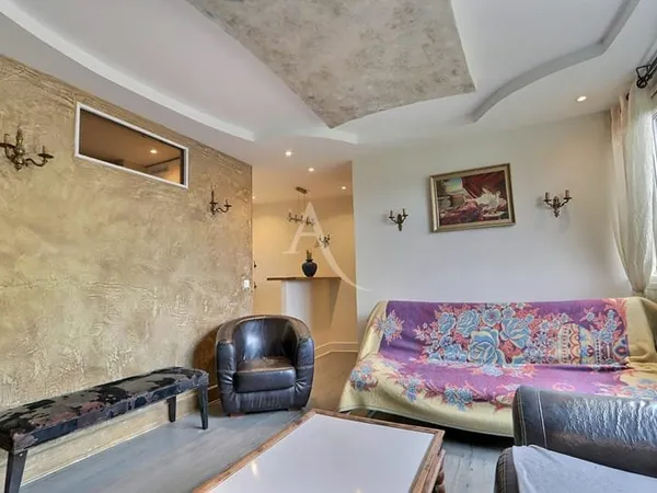 Appartement 1 pièce Aubervilliers 27 m2