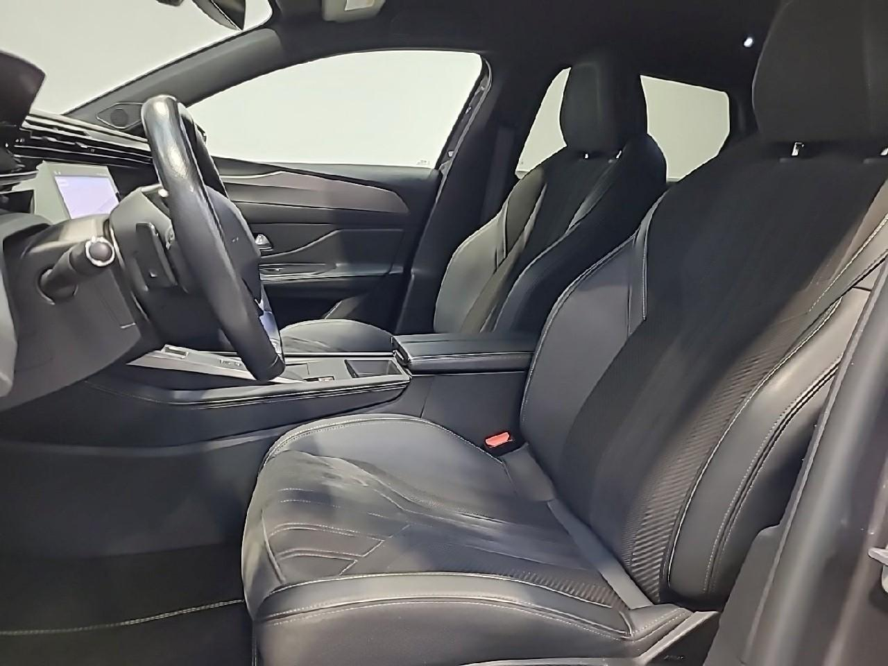 Peugeot 308 sw phev 180 e-eat8 gt — photo 10